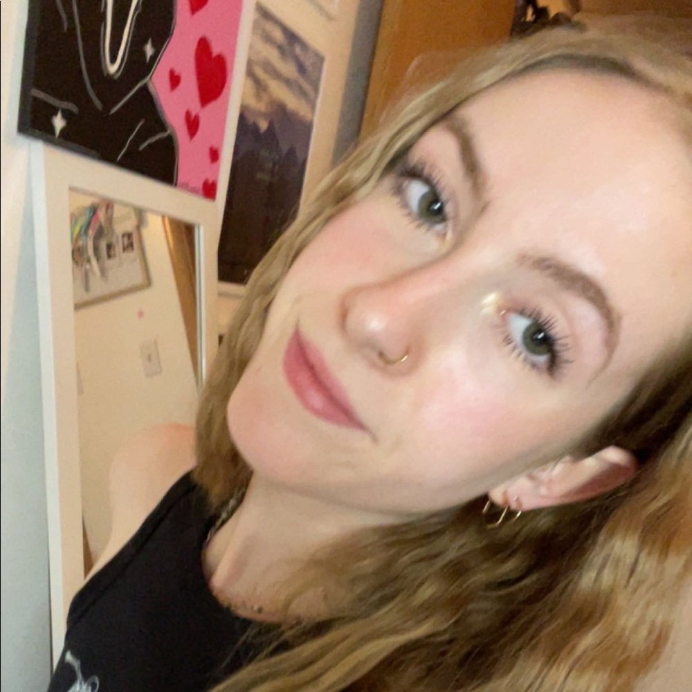 Meet your Posher, Emma